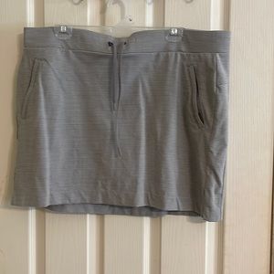 Athleta grey striped skort
